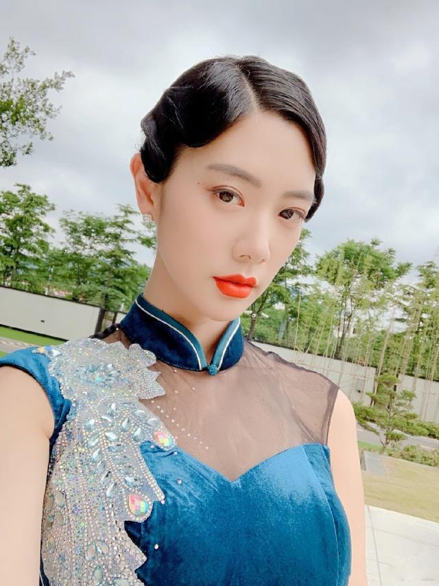 我秀直舞 弹壳艳舞
